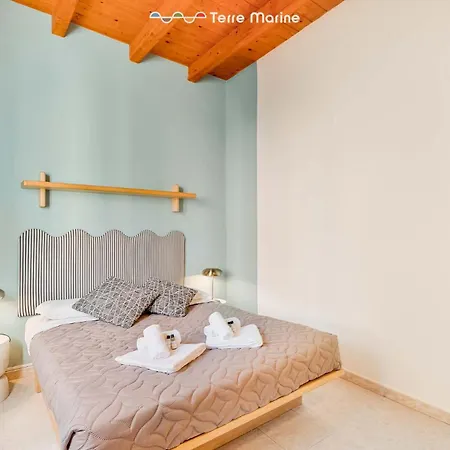 Timeless, Terre Marine *